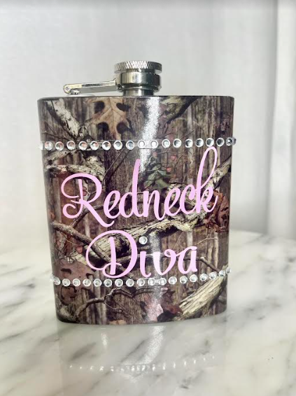 Mossy Oak: Redneck Diva Flask